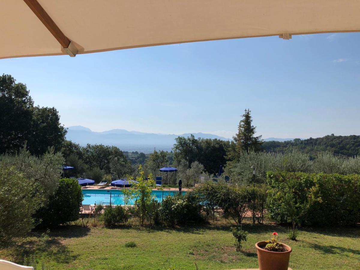 Agriturismo Camiano Piccolo Монтефалько Экстерьер фото