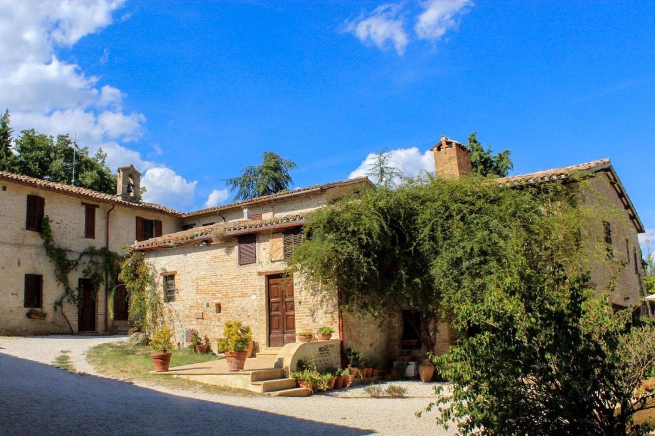 Agriturismo Camiano Piccolo Монтефалько Экстерьер фото