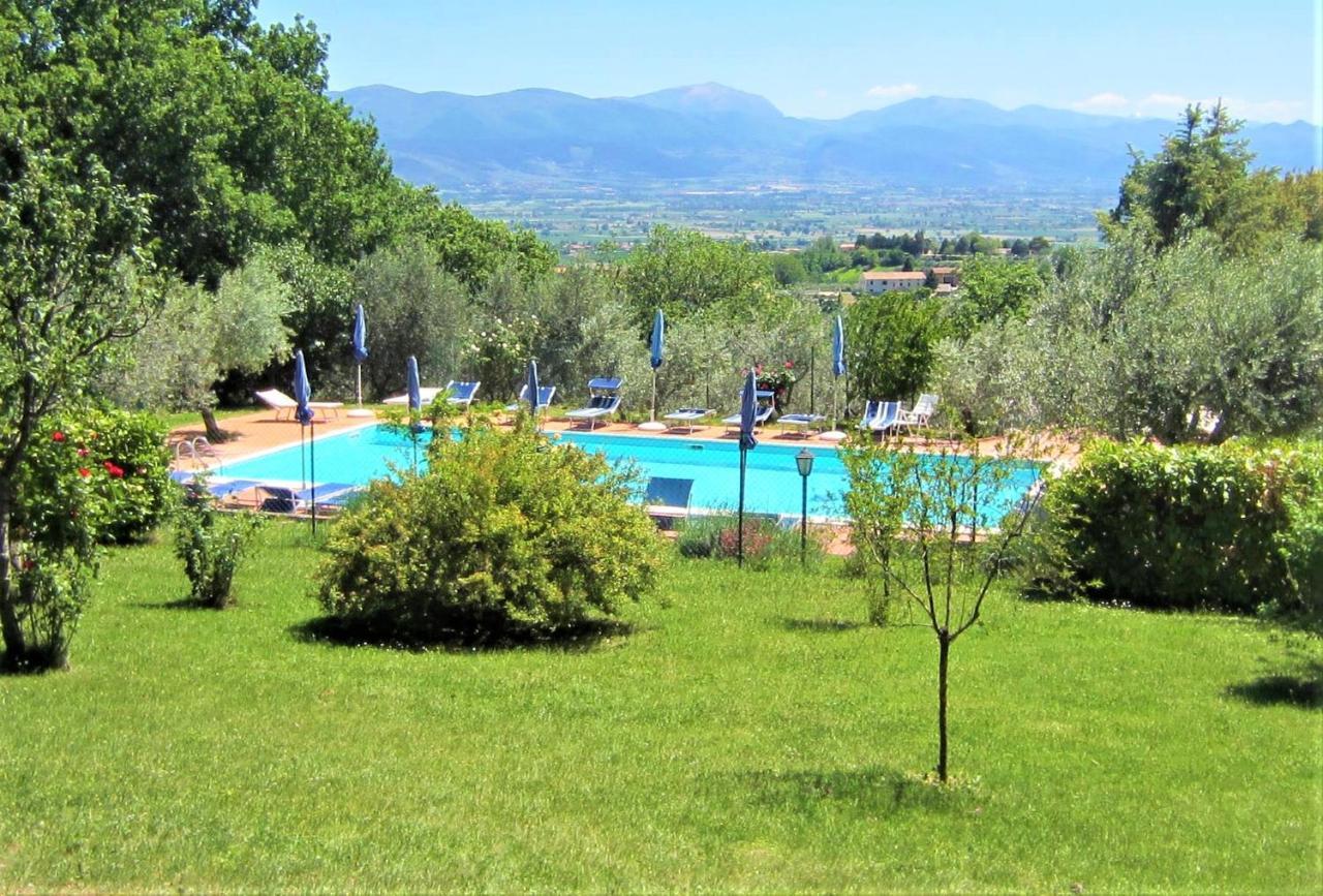 Agriturismo Camiano Piccolo Монтефалько Экстерьер фото
