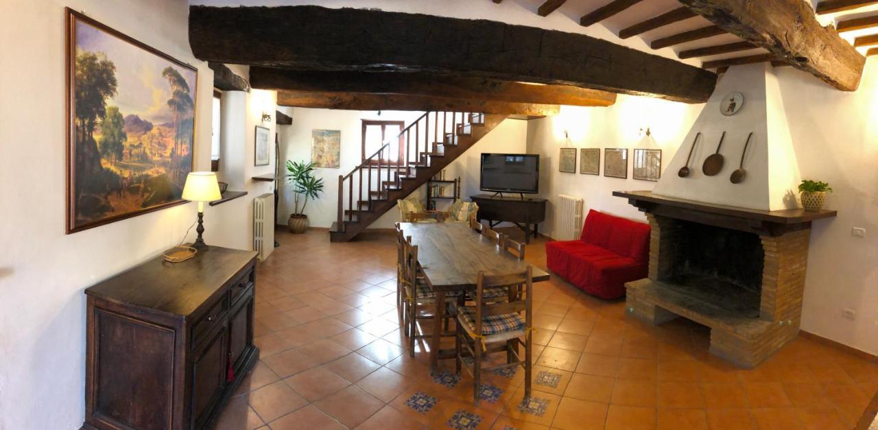 Agriturismo Camiano Piccolo Монтефалько Экстерьер фото
