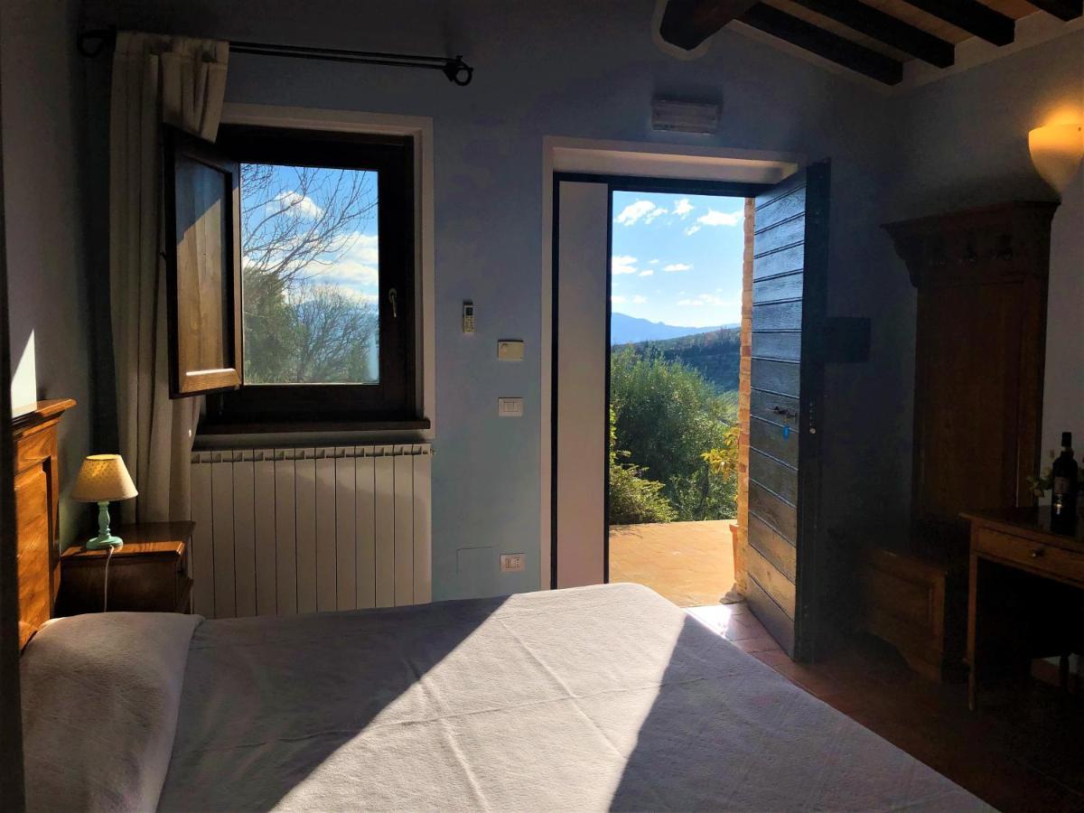Agriturismo Camiano Piccolo Монтефалько Экстерьер фото