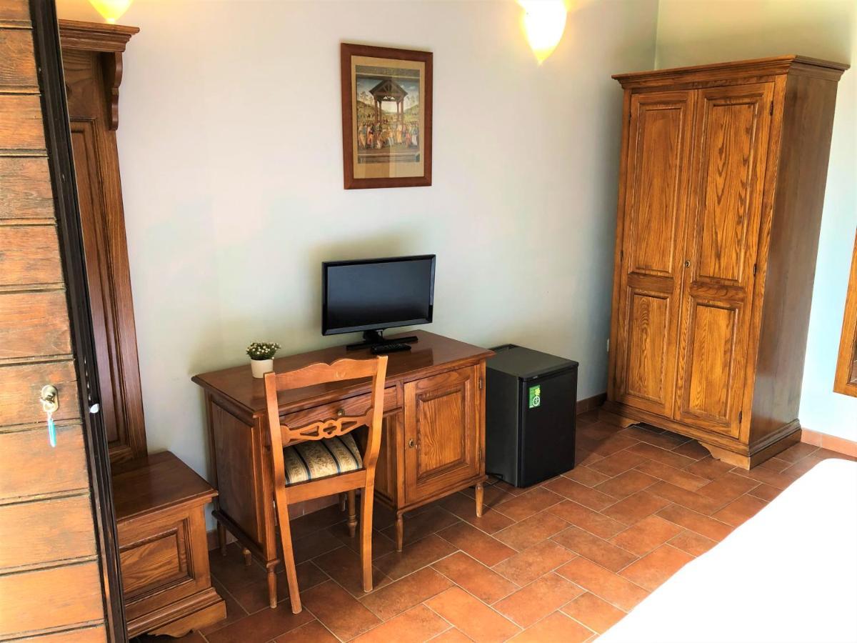 Agriturismo Camiano Piccolo Монтефалько Экстерьер фото